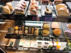 -星巴克臻选(呼和浩特维多利摩尔城店)