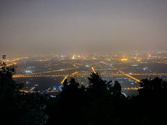 -鬼笑石后山停车场