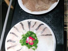 -洪氏嗨捞·广东猪肚鸡·椰子鸡火锅(西咸万象城店)