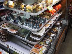 -全家便利店(愚园店)