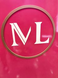 -Meng Lang 梦郎白金店