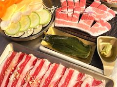 -盛辛巴·东北炭火烤肉(红山6979店)