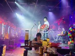 -喜鹊音乐酒馆(西街店)