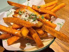 -JINNS锦时 steak&pizza(浸信会礼拜堂旧址店)