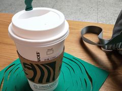 -星巴克(上海虹桥站2A检票口)