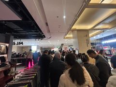 -胖东来生活广场(健康路店)
