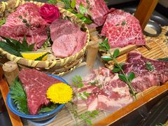 -山川小町·极番烧肉(新地假日广场店)