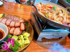 -老滇山寨•云南特色菜•地方菜•民族风情歌舞表演(金碧店)