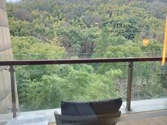 -上海佘山世茂艾美酒店