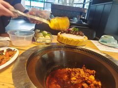 -山河屯铁锅炖·非遗东北菜(南山店)