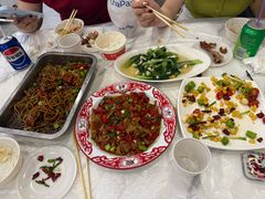 -江城燕子大排档(江汉路步行街店)