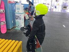 -乔波室内滑雪场