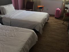 -莫泰酒店(厦门万象城火车站地铁站店)