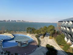 -上海滴水湖皇冠假日酒店