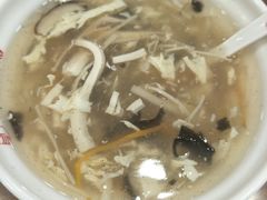 酸辣汤-小姜锅贴(凤凰街店)