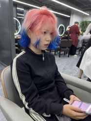 -藤野造型烫发染发