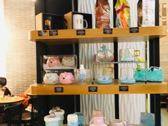 零售区-星巴克(广州江南新地店)