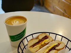 拿铁咖啡-BIG BAGEL(永康路店)