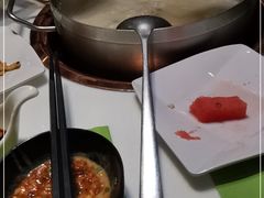 -洪氏嗨捞·猪肚鸡火锅(阳光天地店)