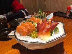 -山川小町·极番烧肉(新地假日广场店)