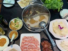 -红菇坊鲜汤火锅(淮河街店)