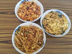 -小放牛炒菜馆(三丰店)