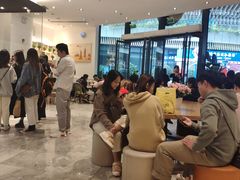 等位区-CoCo都可(东城国贸店)