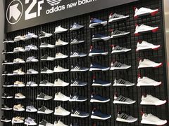 -ABC MART(心斎橋店)