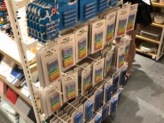 -名创优品(江南新地店)