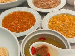 -裕兴记•蟹黄面馆(人民广场店)