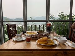 靠窗位-望湖烤鱼