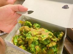 -席娜卡琳火车铁道夜市