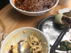 -崇州余荞面(落虹桥店)
