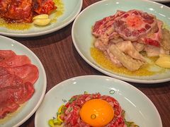 白肉拼盘-蒜香焼肉PURUSHIN(马场路店)