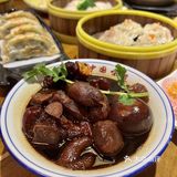如果你想体验正宗的广东早茶文化，这里就是一个不错的选择