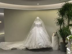 -城市花园婚纱摄影