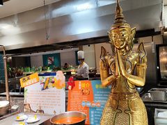 -金马门国际美食百汇(珞喻路店)