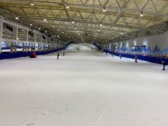 -乔波室内滑雪场