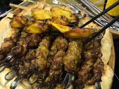 -乡村馕坑肉·烧烤·新疆菜·本地人更爱吃(阿勒泰首店)