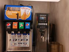 -百年港湾奥特莱斯(香炉礁店)