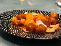 菠萝咕咾肉-长安·雅致观景餐厅