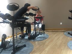 -IN-SHOW音秀音乐艺术中心 架子鼓钢琴(大宁校区)