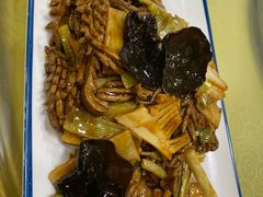 爆炒腰花-春水锅贴·传统鲁菜(大明湖店)