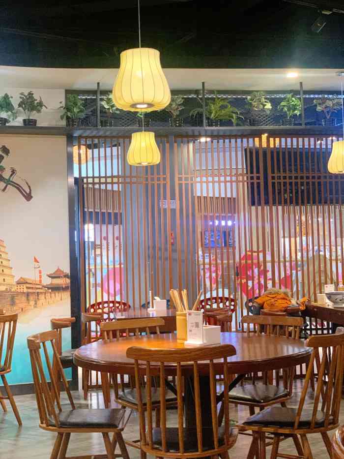 汉唐小馆(小营悦茂店)-"这家店在悦茂商场3楼.悦茂距离电科院挺近.