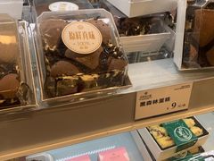 零售区-昆明冠生园·蛋糕·面包(朗悦湾店)