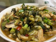 -芦茨金富饭庄·25年老字号·专做稻草鸡