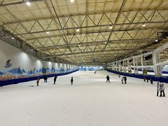 -乔波室内滑雪场