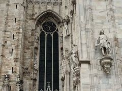 -文艺复兴百货(米兰大教堂广场店)