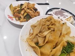 -秦香陕西食府(华贸天地店)