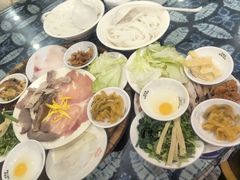 -桥香园云南过桥米线(金马碧鸡店)